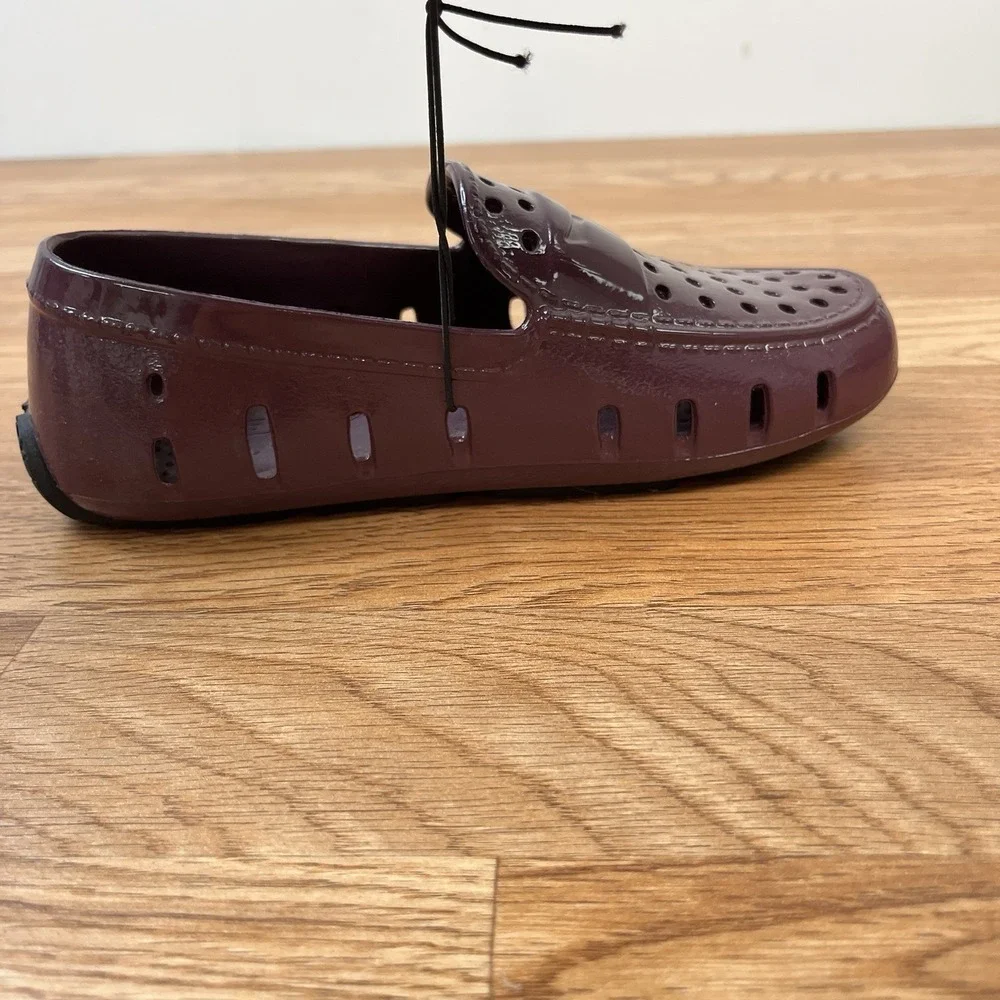 Floafers Prodigy Driver Burgundy‎ Patent  Loafers Shoes Big Kids Size 2 NEW
